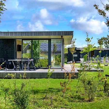 Buiten Pekelinge - Panorama Lodge-2