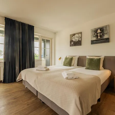 Strandhotel Dennenbos-3